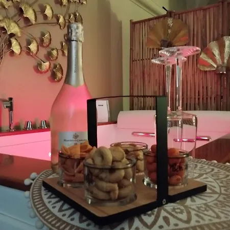 Sirama Deluxe Guest house *