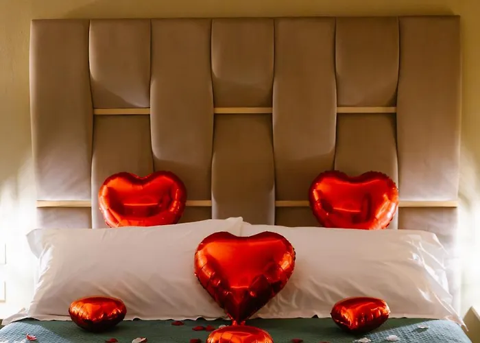 Konukevi Sirama Deluxe 4*